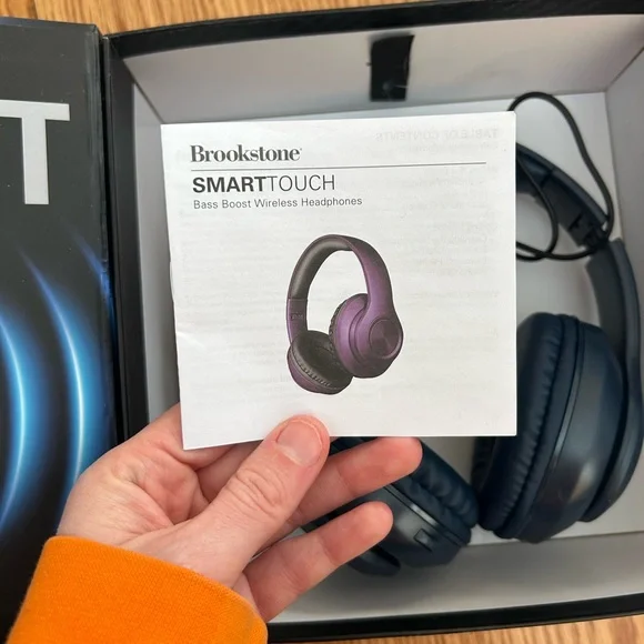 Brookstone SmartTouch Wireless Headphones - Blue - Picture 7 of 7